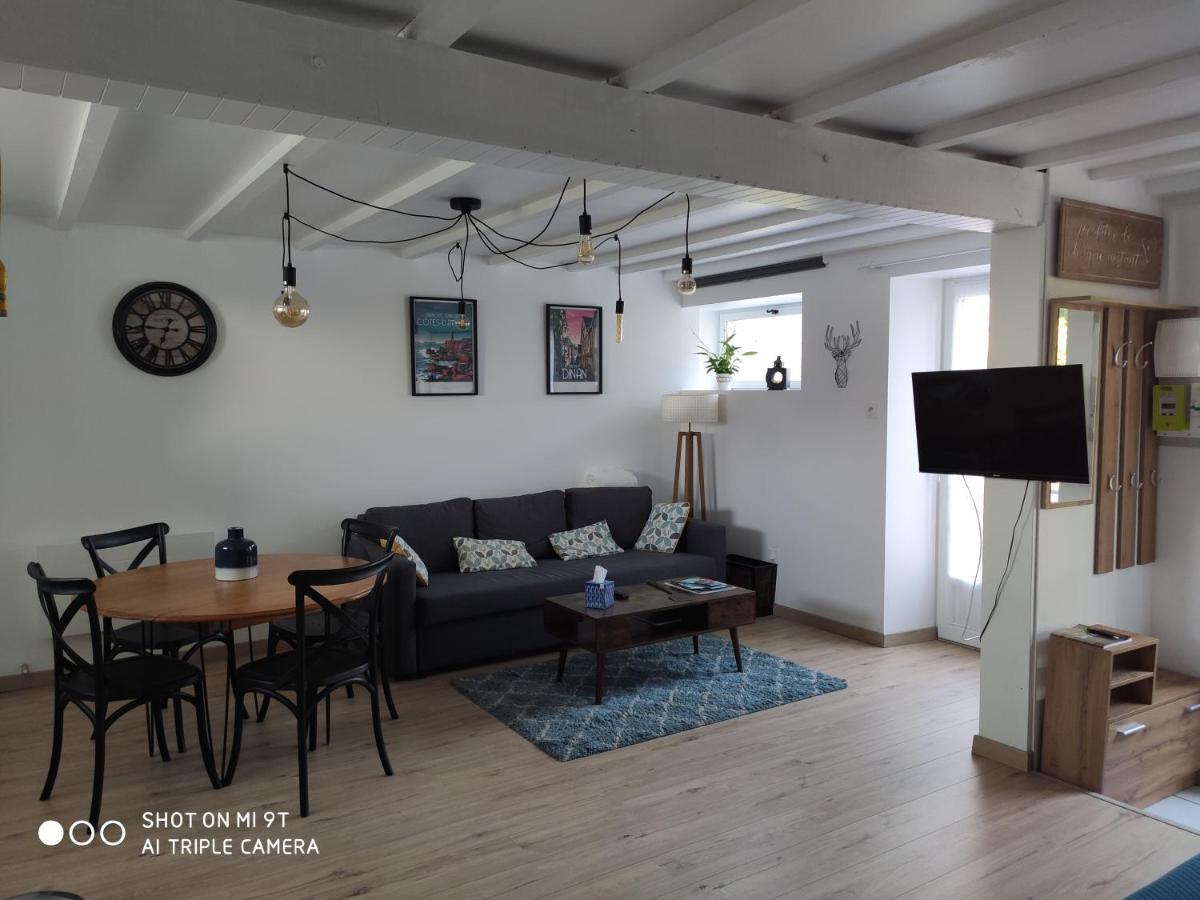 Le Studio 22 Brehand Luaran gambar
